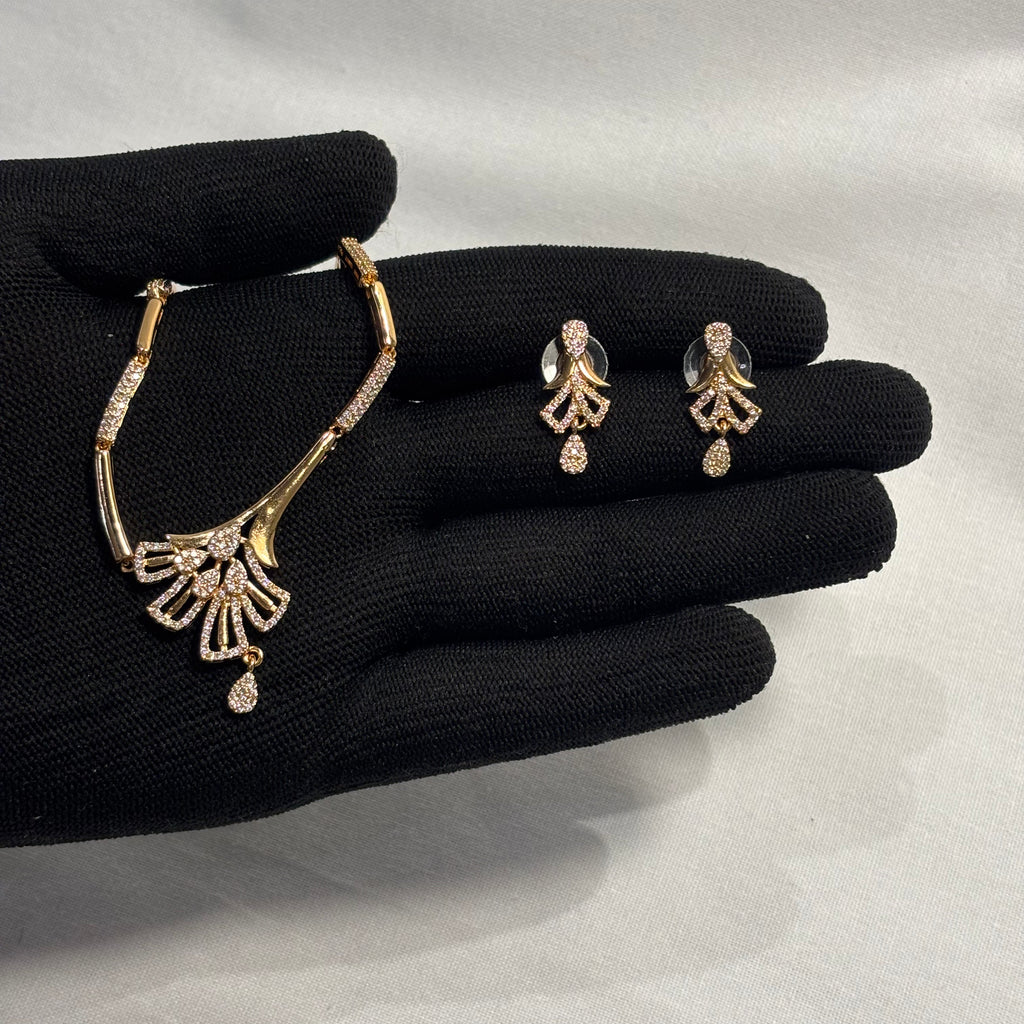 Golden Fan Grace Necklace
