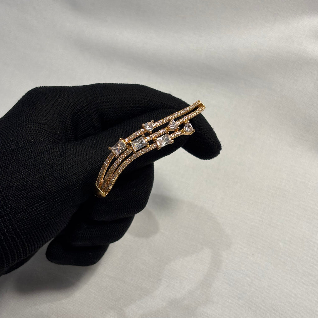Lunara Arc Bracelet