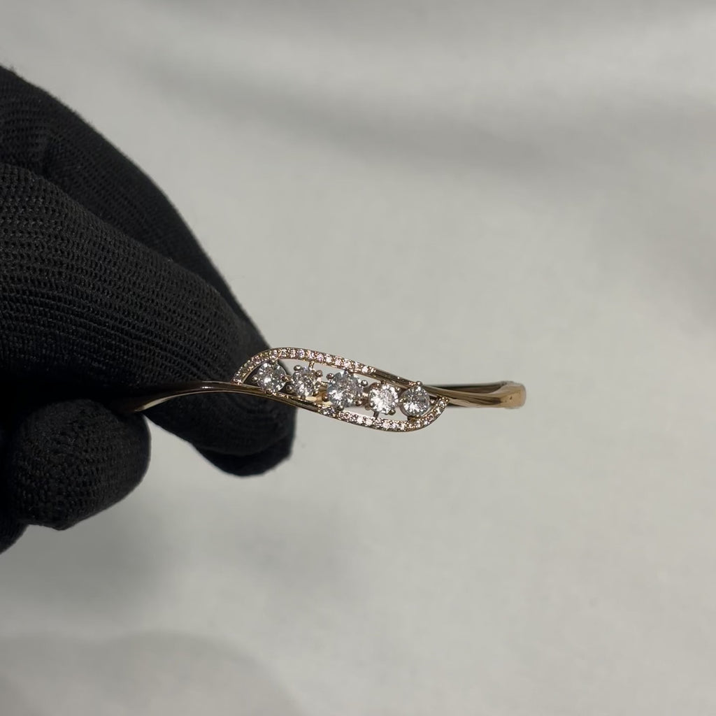 Celestia Curve Bracelet