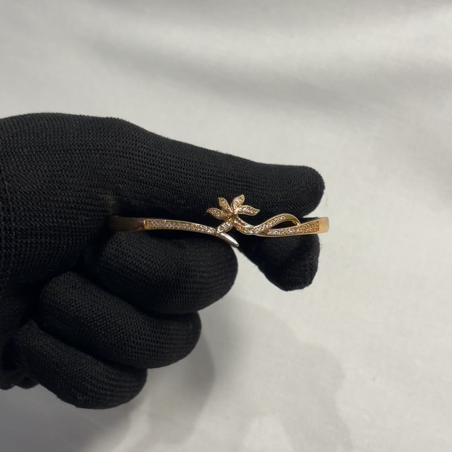 Petal Glide Bracelet